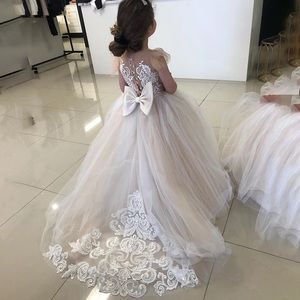 Lace Ivory Flower Girl Dresses Appliques